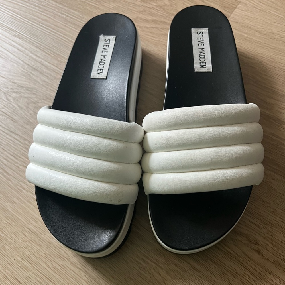 Steven madden sandals